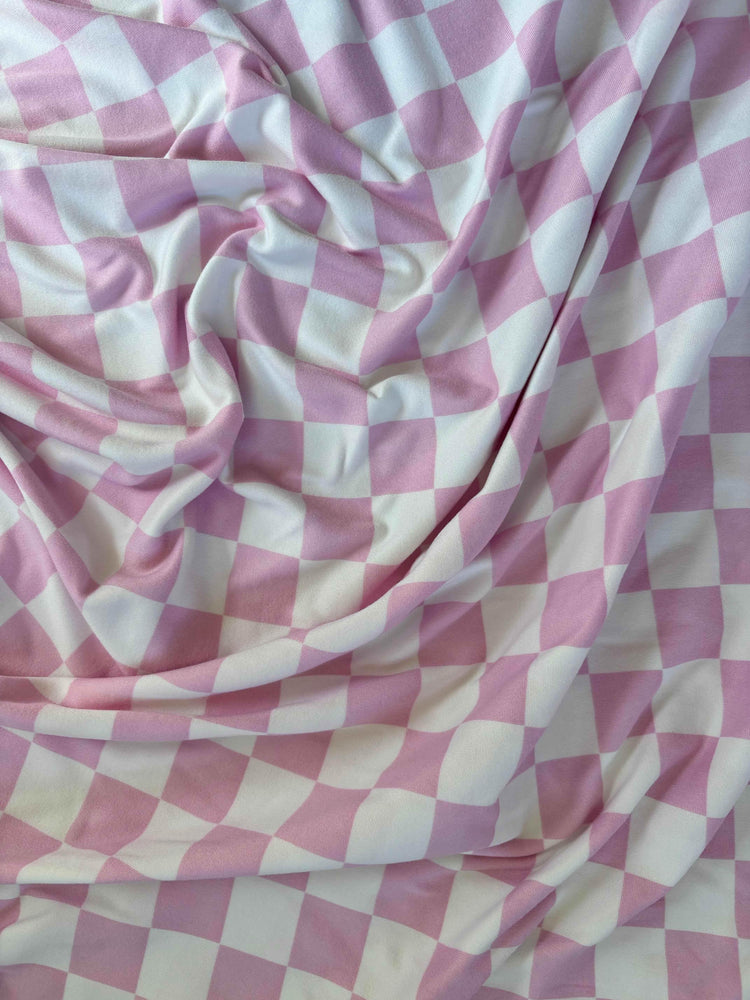Sugar Pink & White Checkered Stretch Swaddle - GiFTiFY