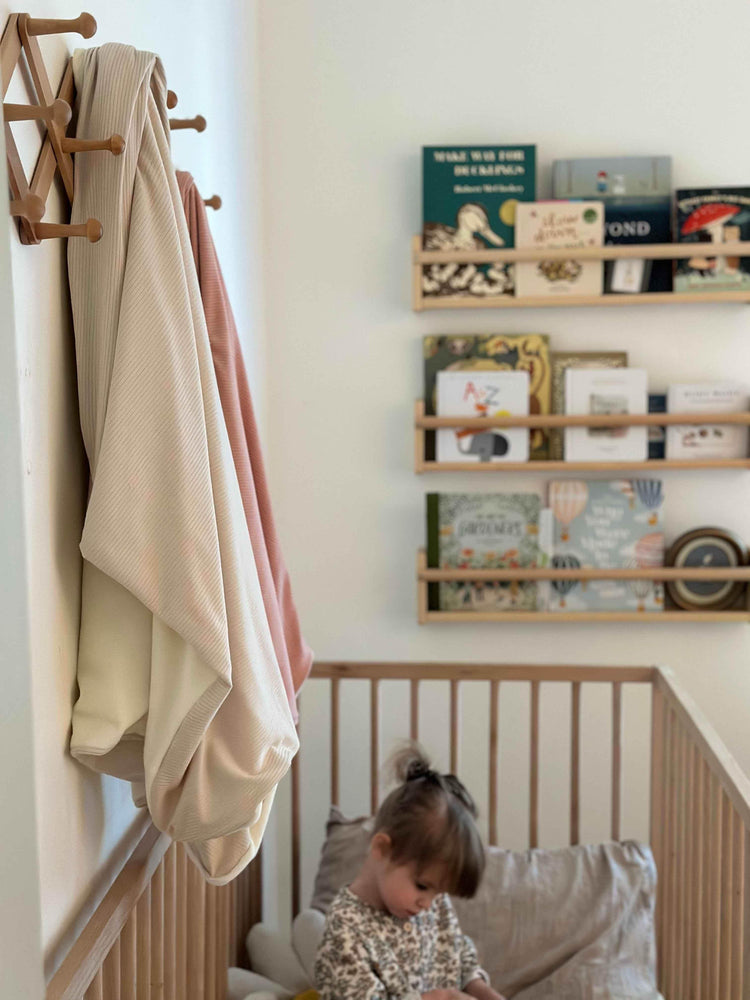 Peony Ribbed Toddler Blanket - GiFTiFY