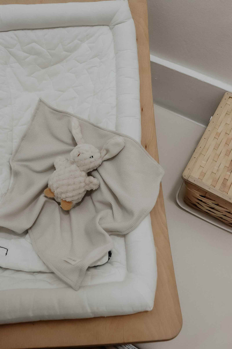 Coco Waffle Knit Blanket - GiFTiFY