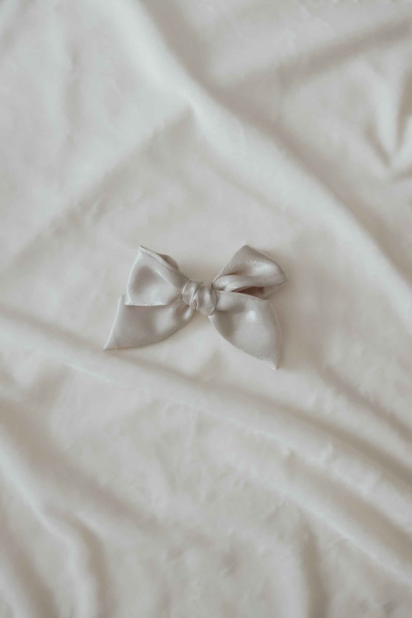 Ivorie Bow Clips