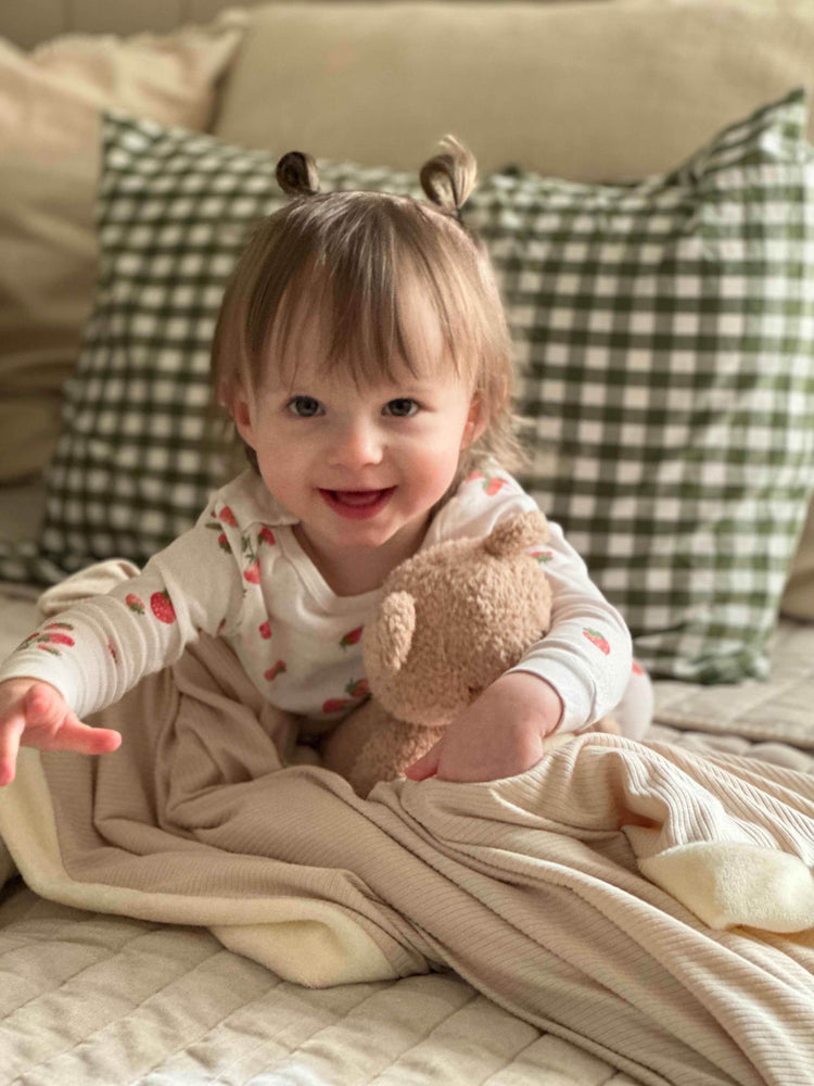 Oat Ribbed Toddler Blanket - GiFTiFY