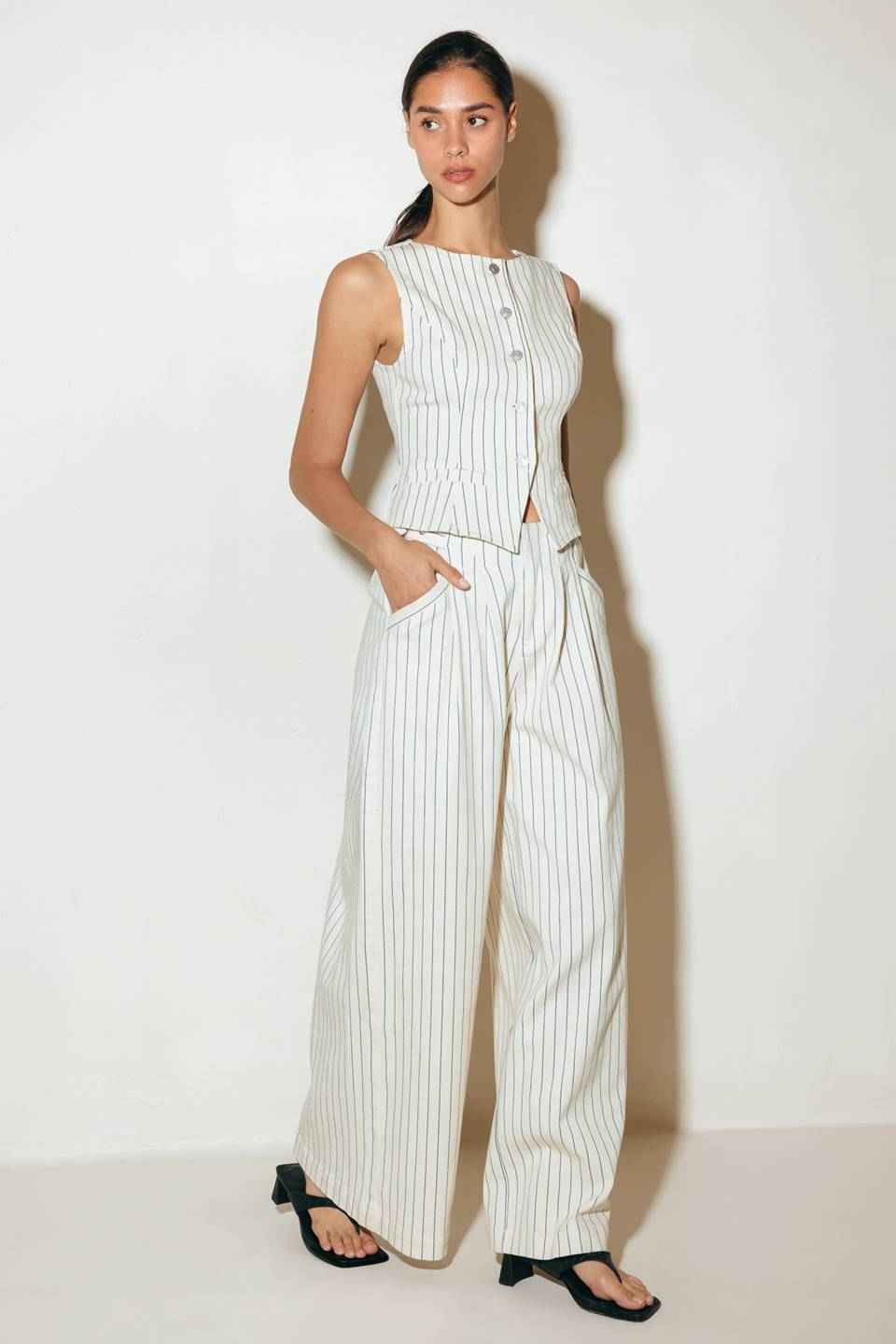 COFFEE RUN STRIPED WOVEN VEST