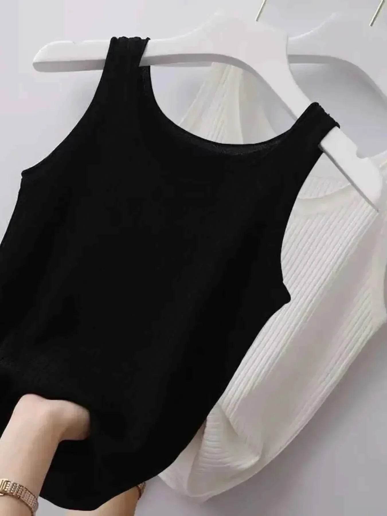 Plus Size Ribbed Knit Scoop Neck Tank Top - GiFTiFY