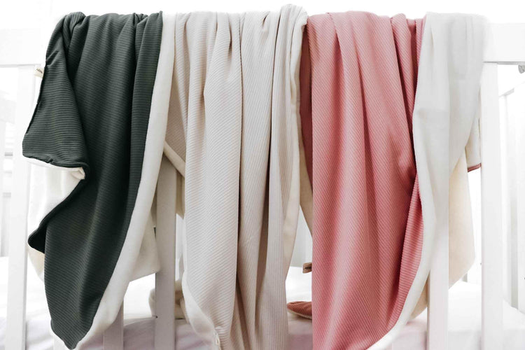 Peony Ribbed Toddler Blanket - GiFTiFY