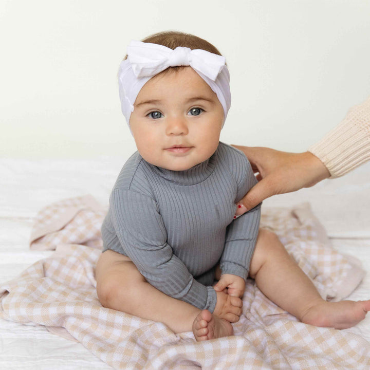 Checkered Knit Baby Blanket - GiFTiFY
