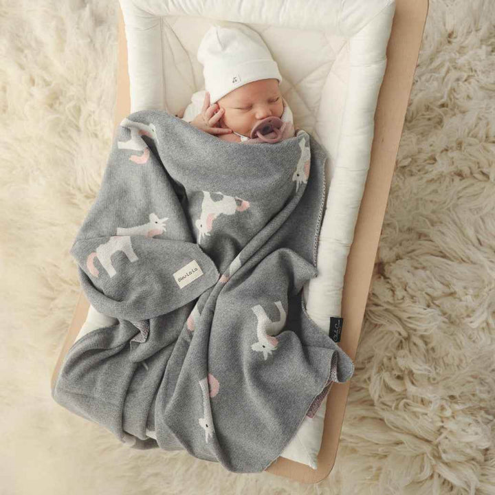 Knit Unicorn Blanket - GiFTiFY