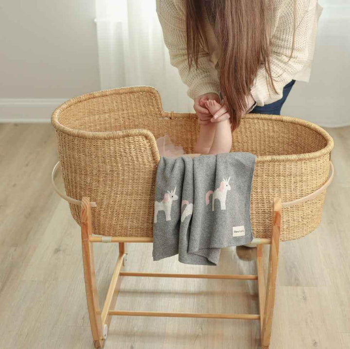 Knit Unicorn Blanket - GiFTiFY