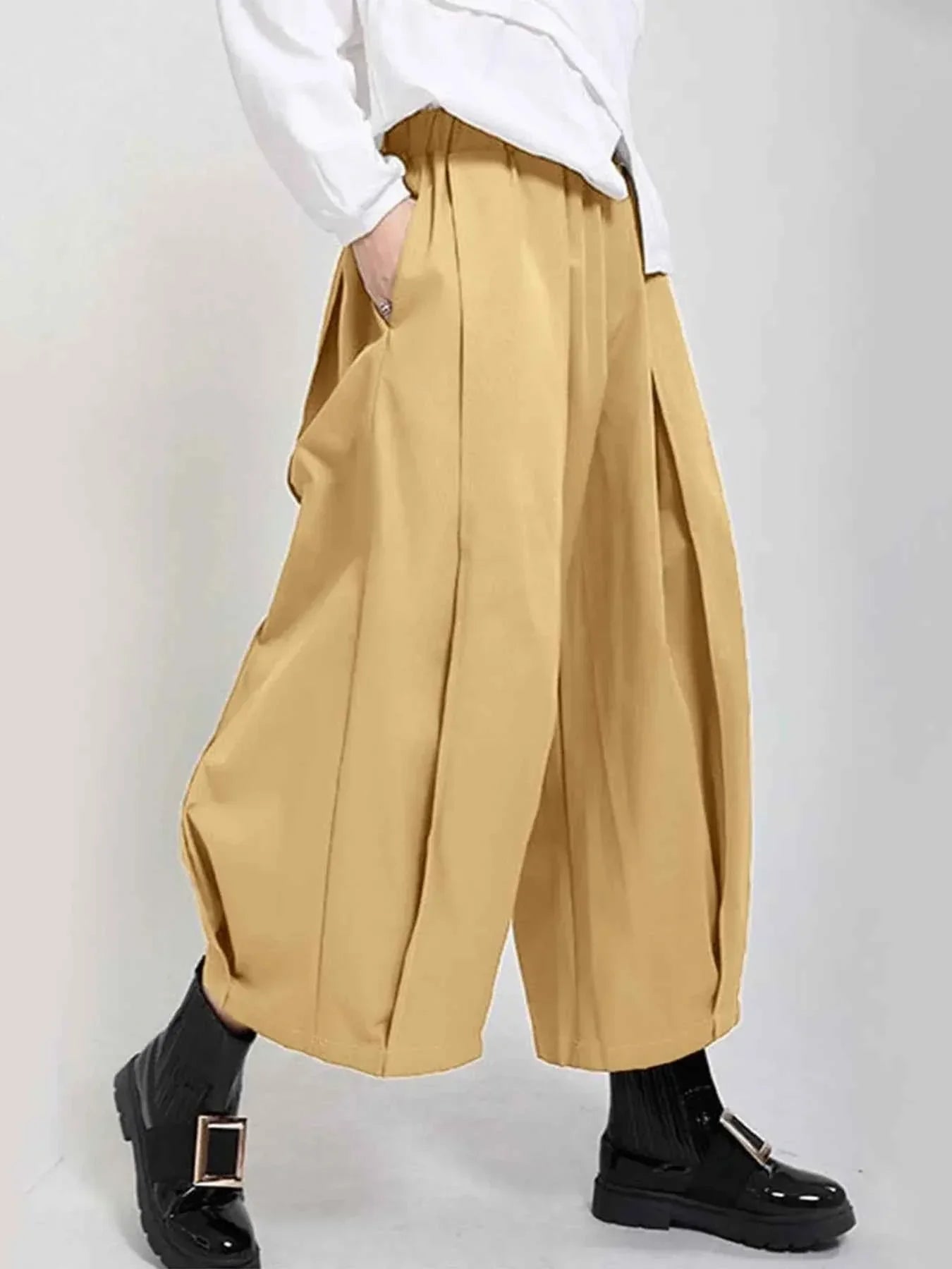 Plus Size Wide Leg Pleated Detail Cropped Pants