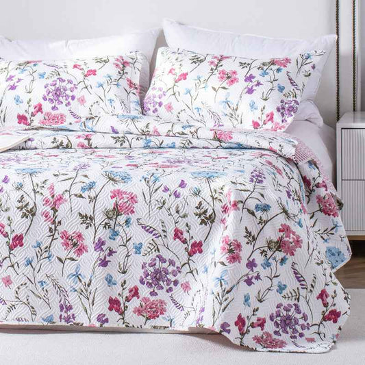 Kasentex Floral Quilt Set - Lightweight & Reversible - Cozy & Stylish Bedding - Machine Washable, Room Decor, Graduation Gifts