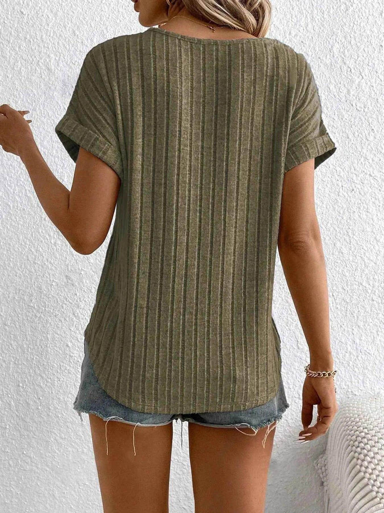 Plus Size Ribbed Texture Short Sleeve T-Shirt - GiFTiFY
