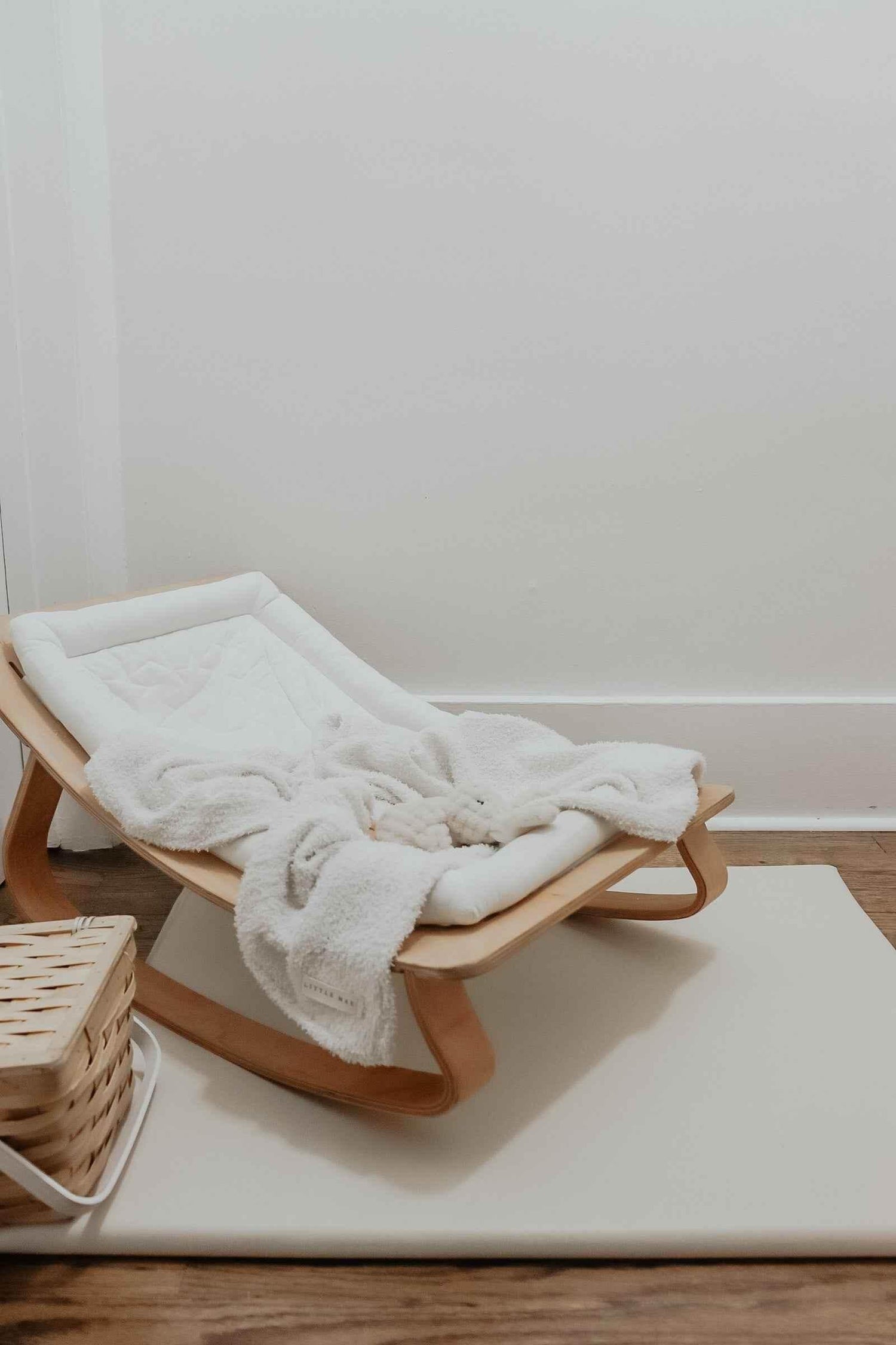 Creamy Plush Blanket - GiFTiFY