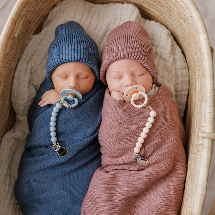 Luxe Collection 100% Organic Cotton Luxury Knit Baby Blanket + Hat Set with Gift Box - GiFTiFY