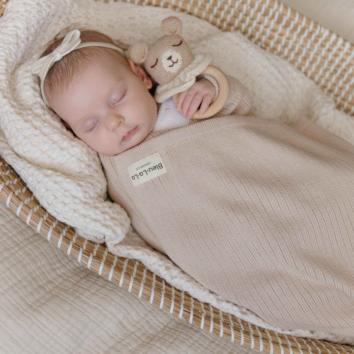 Organic Ribbed Knit Cotton Baby Blanket - GiFTiFY