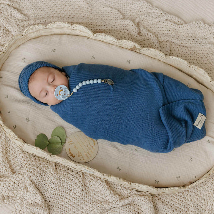 Luxe Collection 100% Organic Cotton Luxury Knit Baby Blanket + Hat Set with Gift Box - GiFTiFY