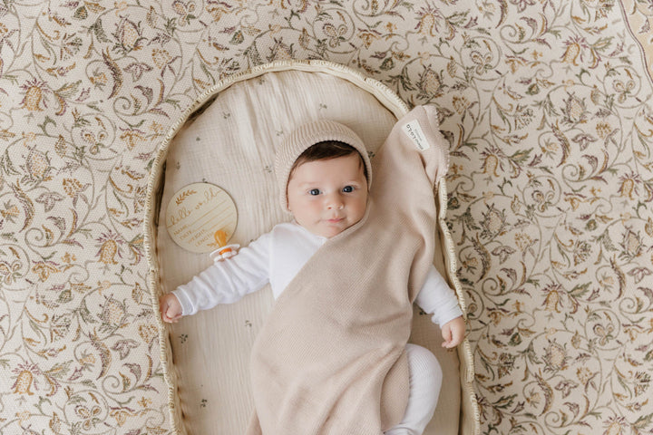 Luxe Collection 100% Organic Cotton Luxury Knit Baby Blanket + Hat Set with Gift Box - GiFTiFY
