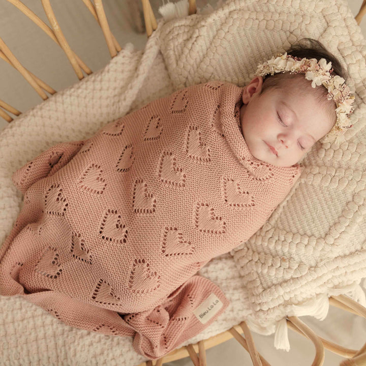 100% Cotton Luxury Knit Heart Swaddle Baby Blanket - GiFTiFY