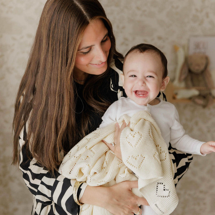 100% Cotton Luxury Knit Heart Swaddle Baby Blanket - GiFTiFY