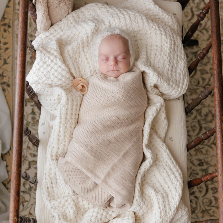 Organic Ribbed Knit Cotton Baby Blanket - GiFTiFY
