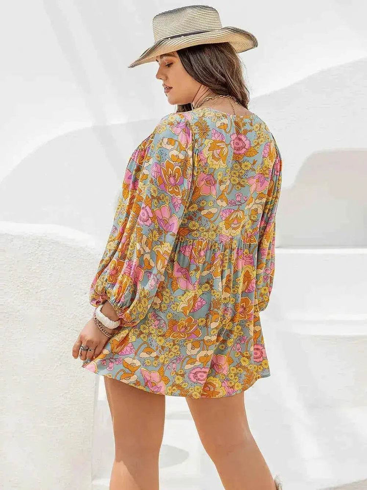 Plus Size Floral Tie Neck Balloon Sleeve Romper - GiFTiFY