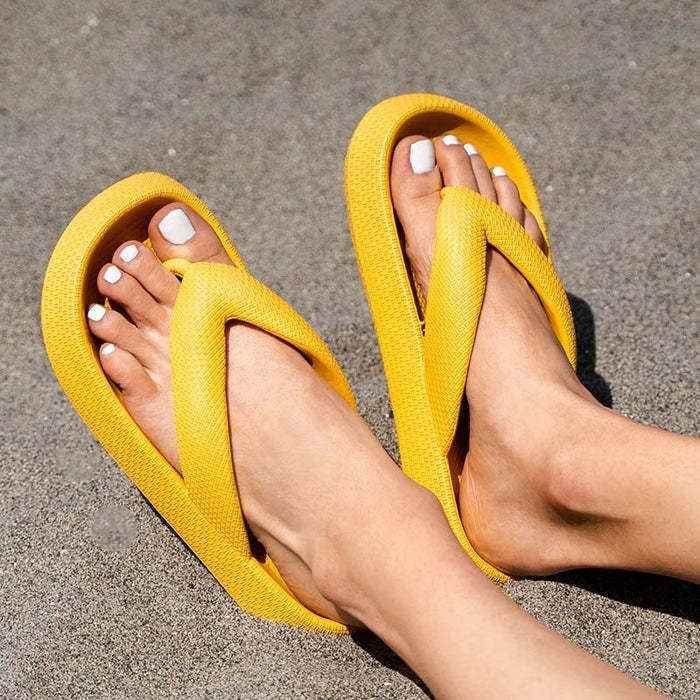 Outdoor Seaside Beach Thick Bottom Flip Flops - GiFTiFY