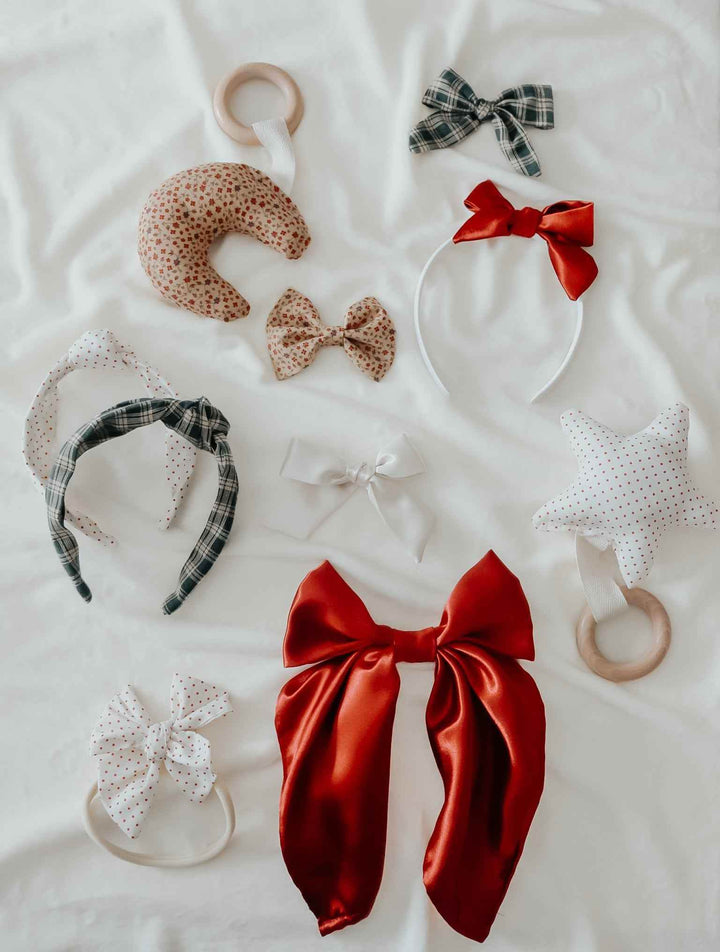 Berry Large Bow Clip - GiFTiFY