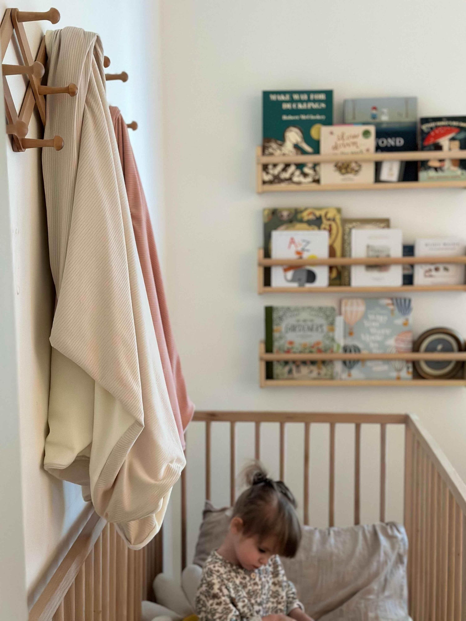 Peony Ribbed Toddler Blanket - GiFTiFY