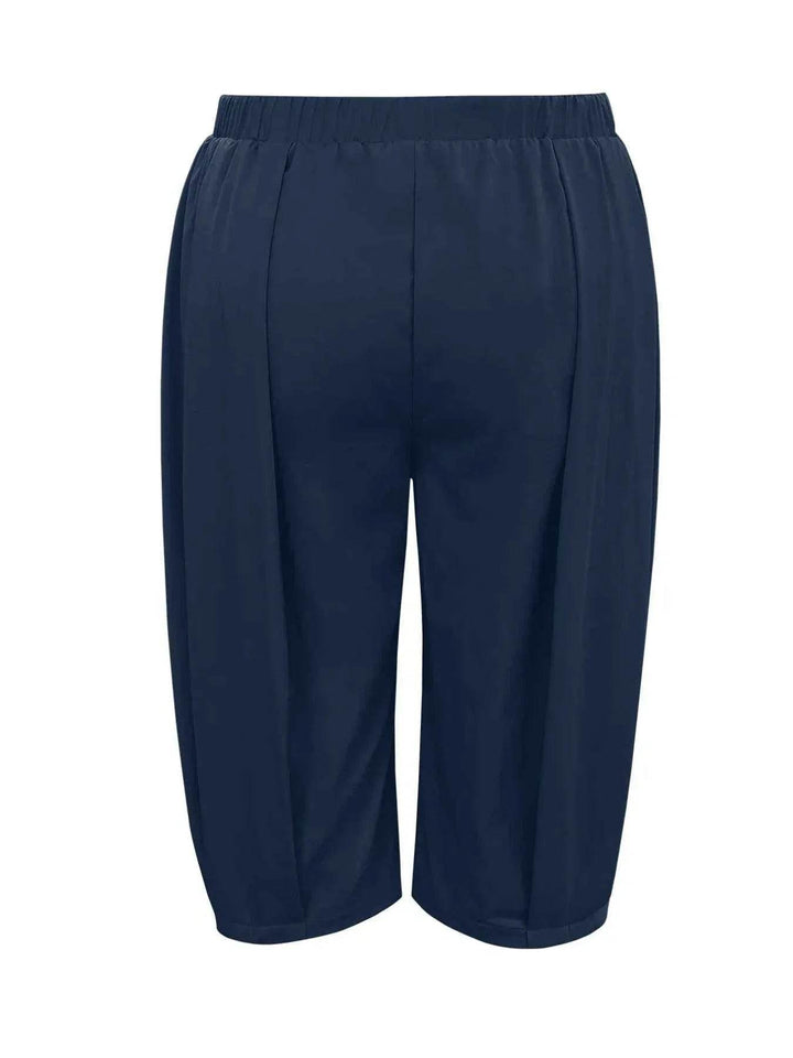 Plus Size Wide Leg Pleated Detail Cropped Pants - GiFTiFY
