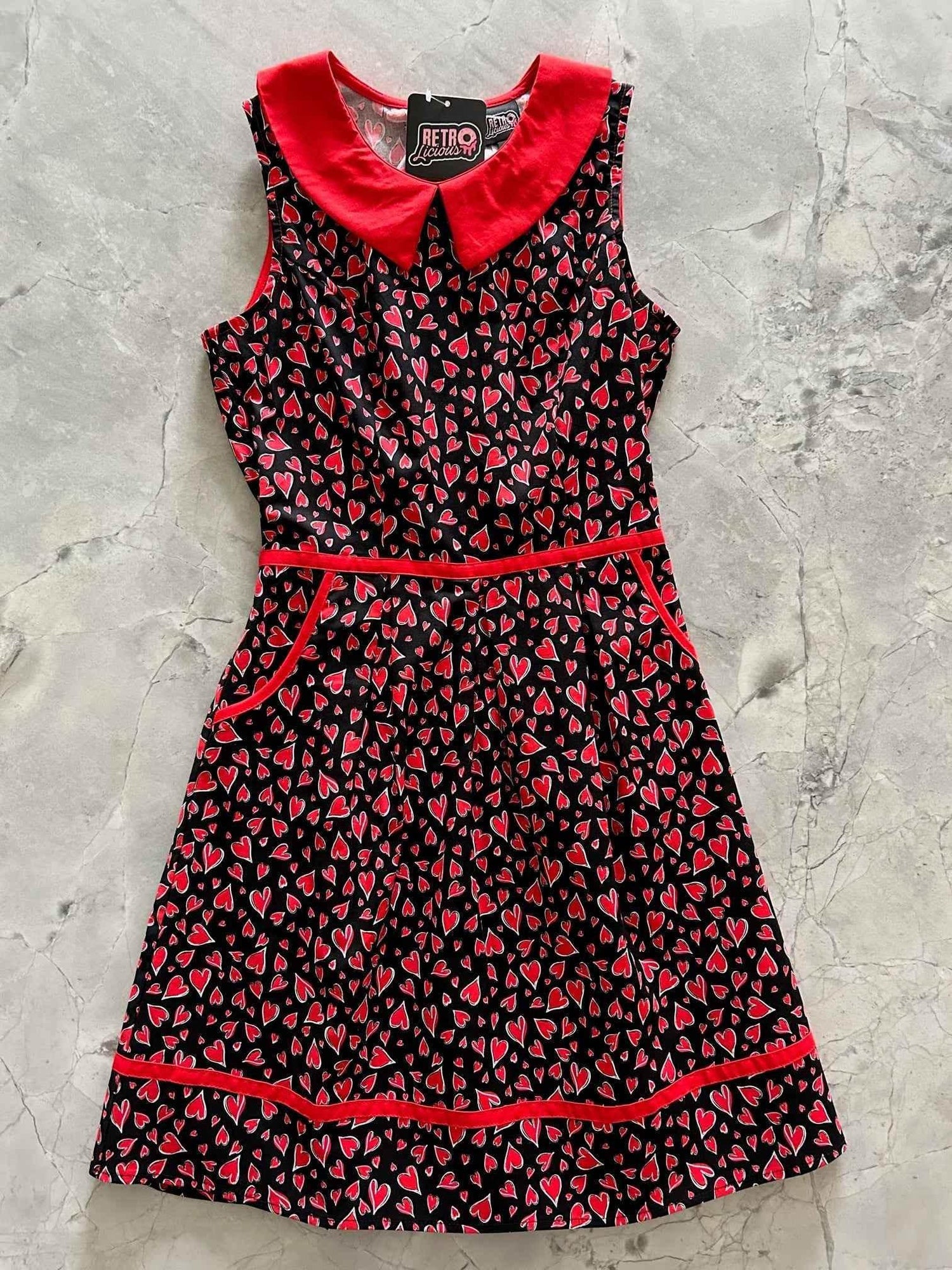 Hearts Collared Dress - GiFTiFY
