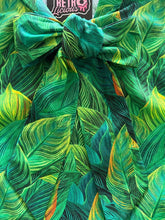 Leaves Bow Top - GiFTiFY