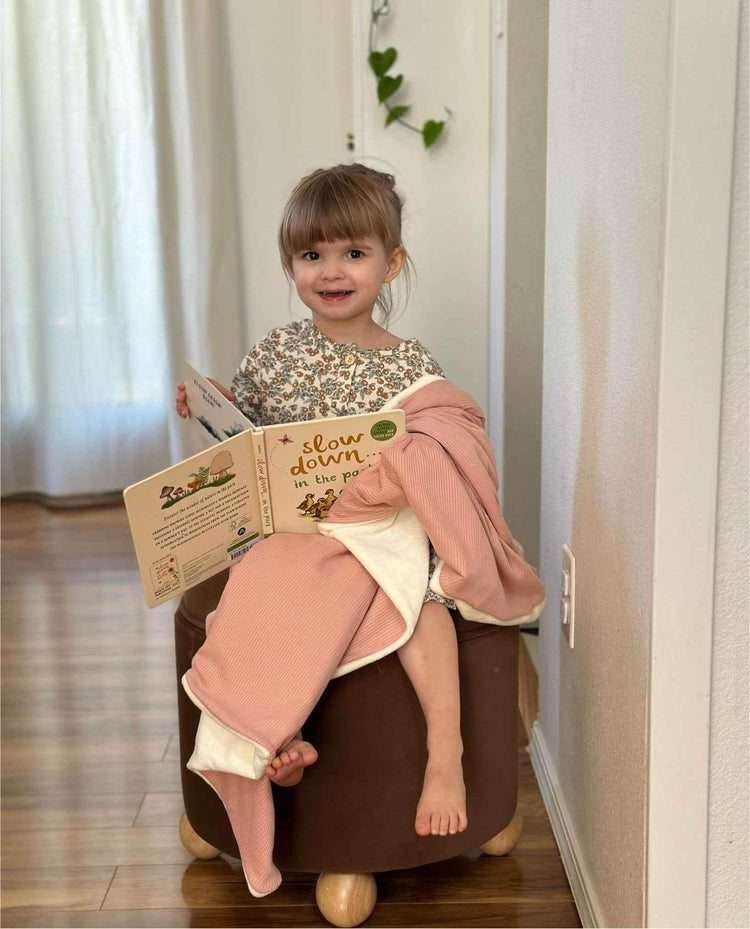 Peony Ribbed Toddler Blanket - GiFTiFY