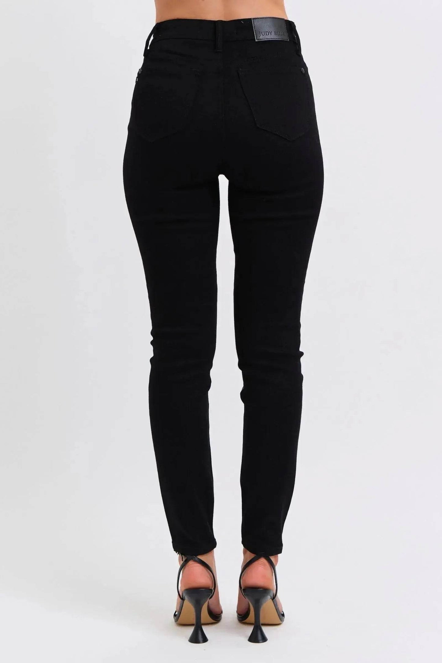 Judy Blue Plus Size HW Faux Leather Skinny Pants - GiFTiFY