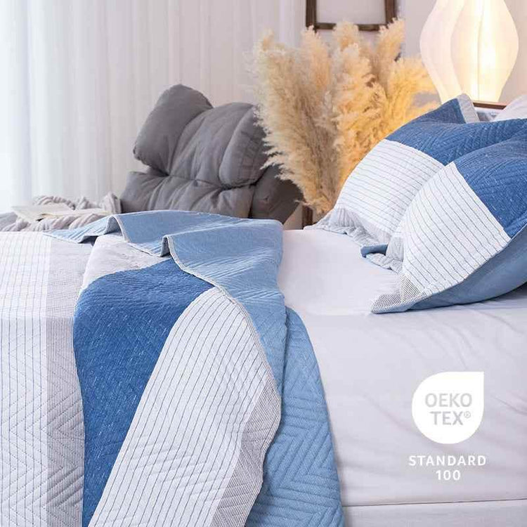 Kasentex Lightweight Reversible Stripe Quilt Set Bedding- Sky Blue and Ivory White, Room Decor, Graduation Gifts, Father&