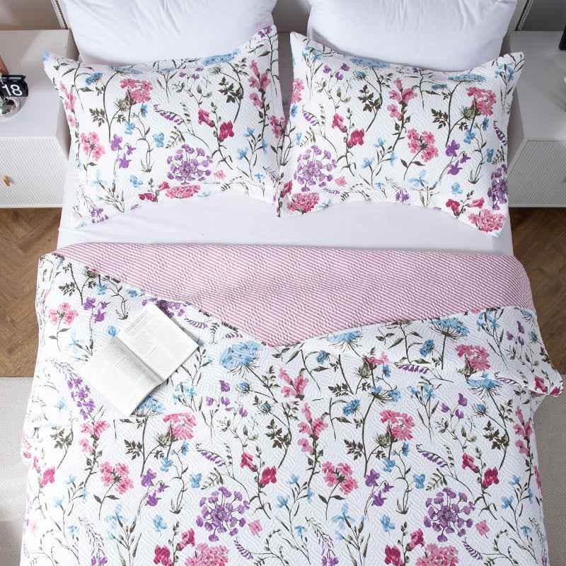 Kasentex Floral Quilt Set - Lightweight & Reversible - Cozy & Stylish Bedding - Machine Washable, Room Decor, Graduation Gifts - GiFTiFY