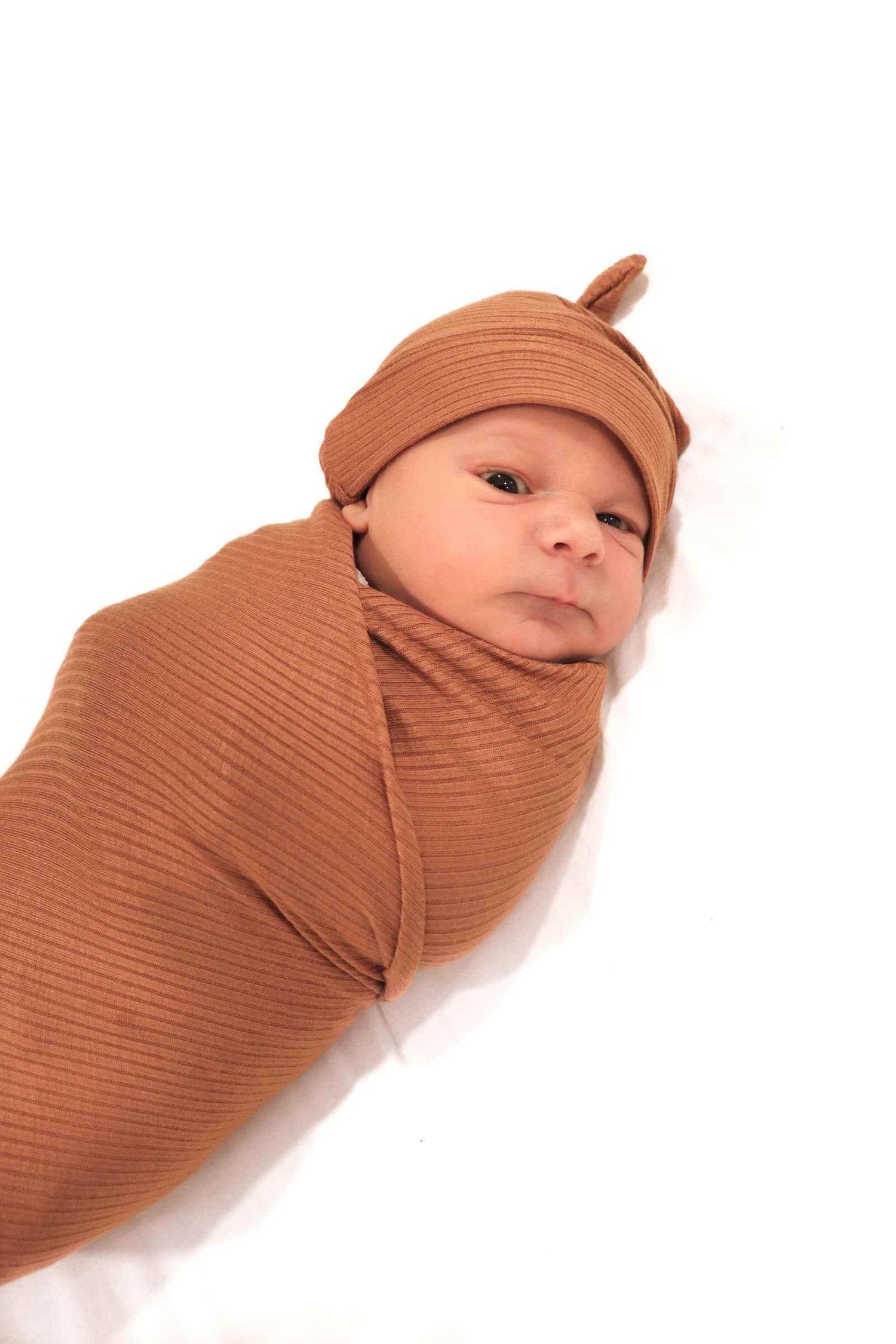 Cocoa Ribbed Stretch Swaddle - GiFTiFY