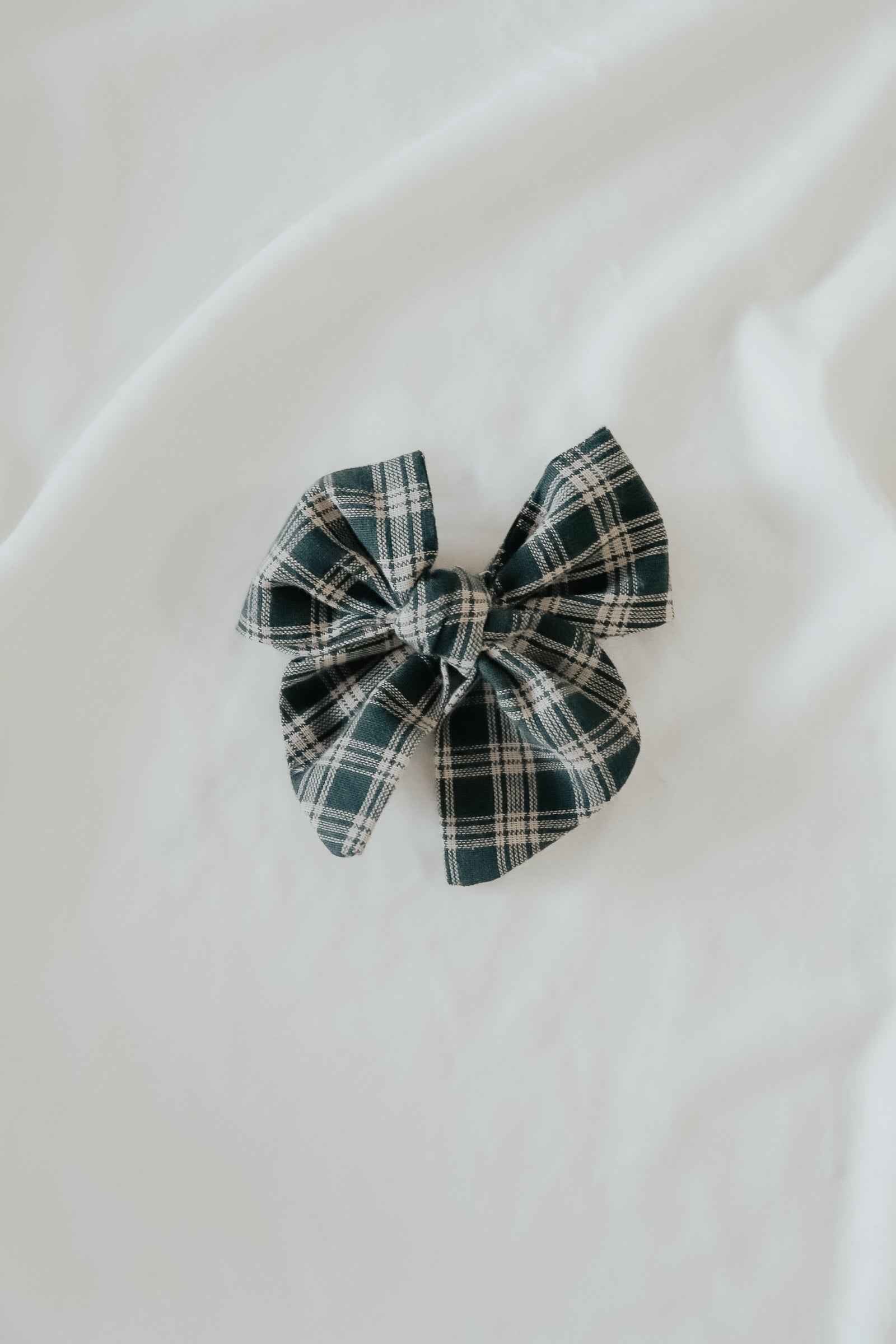 Pine Bow Clips