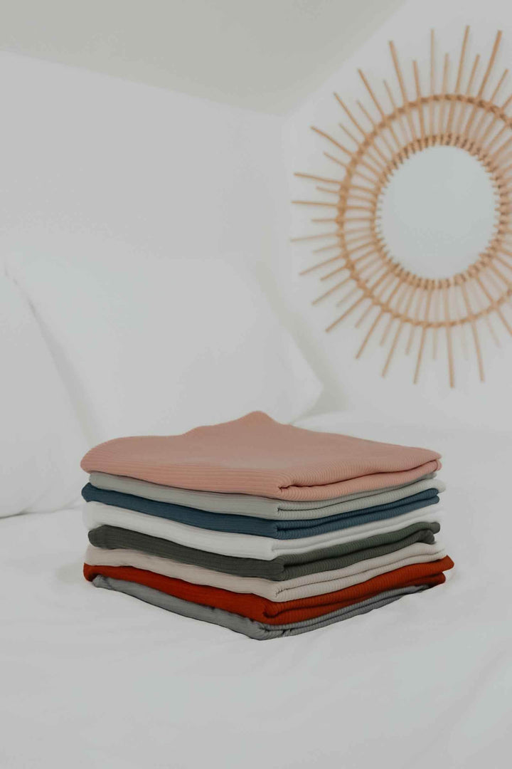 River Ribbed Stretch Swaddle - GiFTiFY
