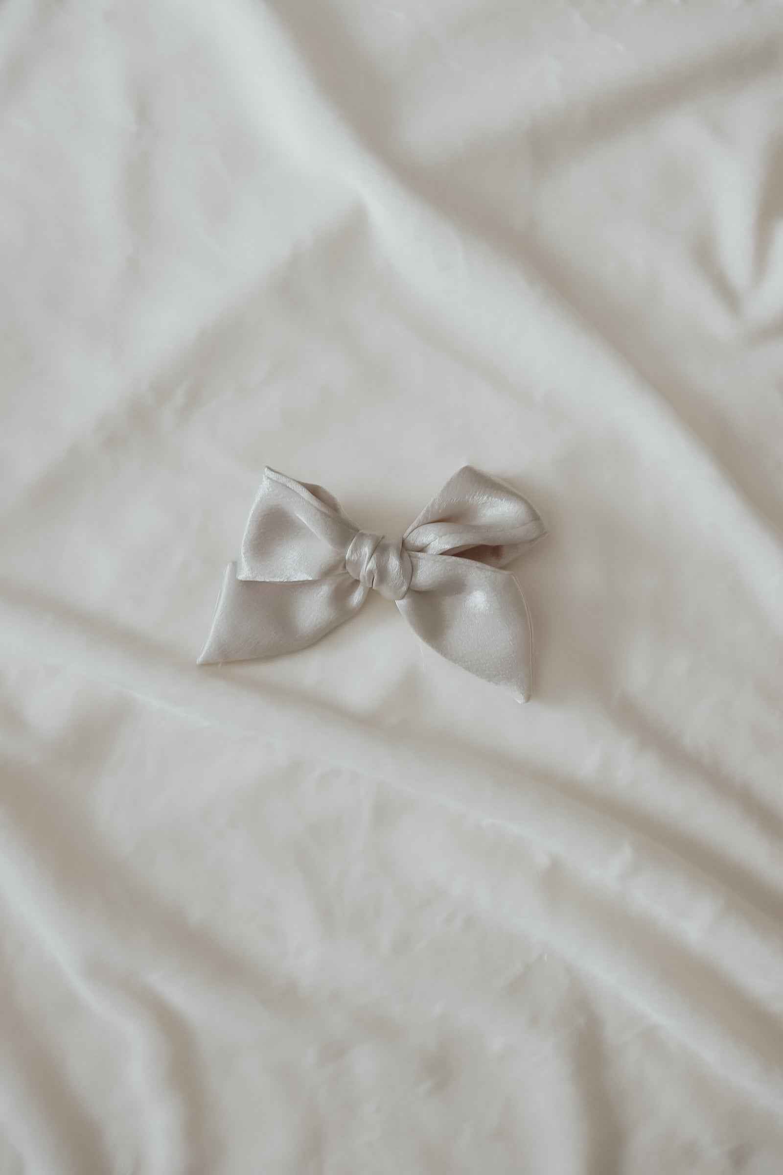 Ivorie Bow Clips