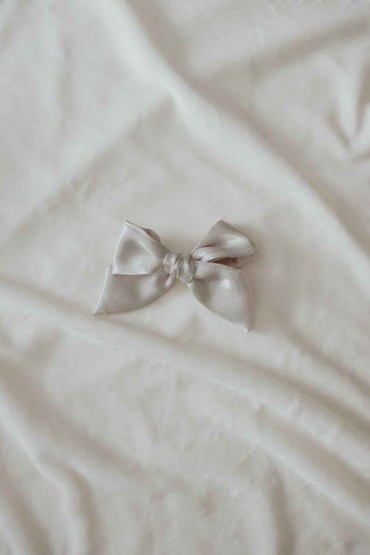 Ivorie Bow Clips