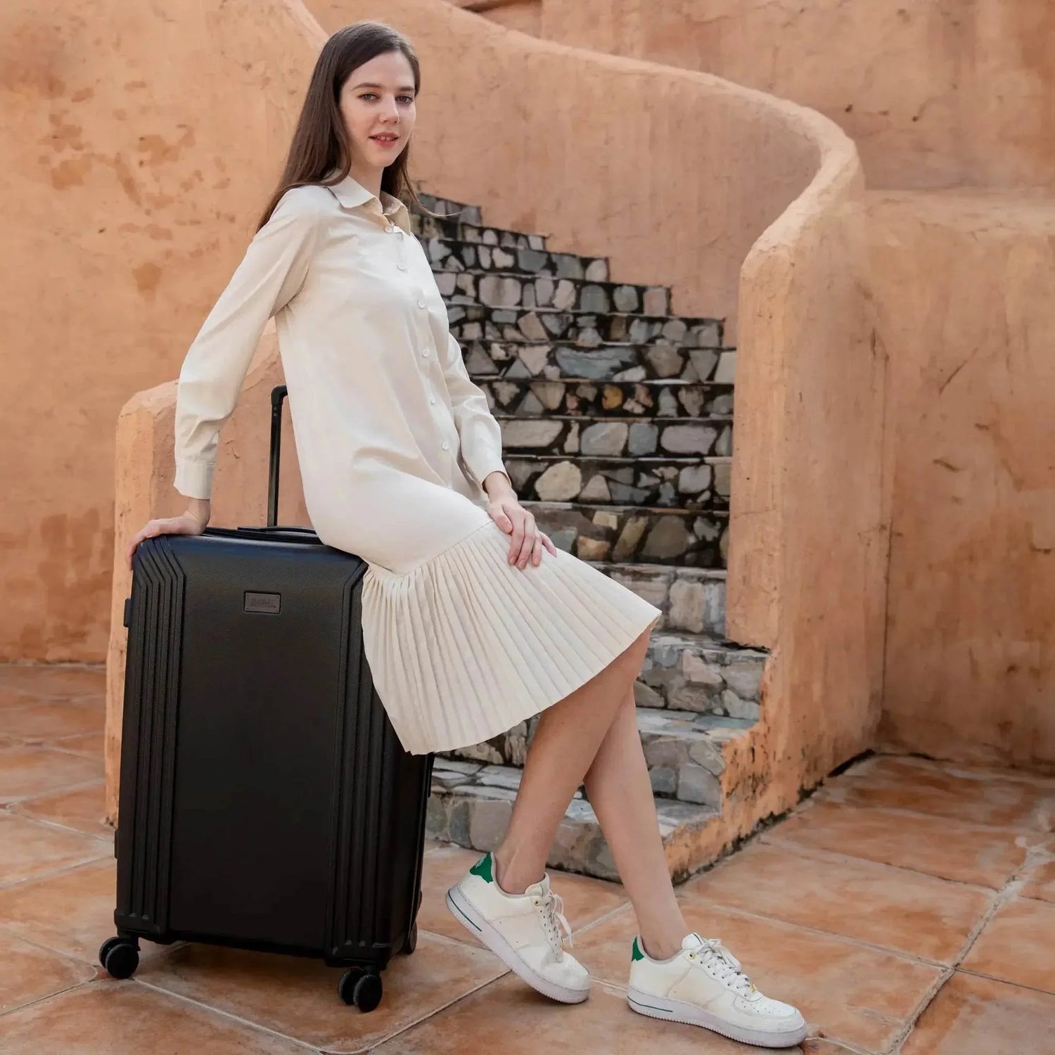 Evalyn 3 Piece Expandable Classy Luggage Set - GiFTiFY