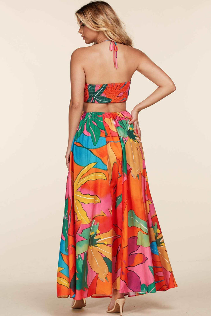 The Mara Tropical Print Halter Neck Maxi Dress - GiFTiFY