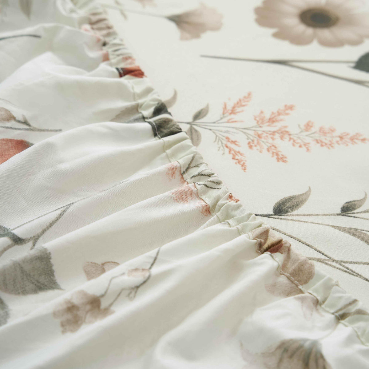 DaDalogy Enchanted Meadow Bed Sheet Set - Floral Harmony in Beige, Rose, and Soft Green, Premium Soft Microfiber, Machine Washable, Deep Pocket 14 - 15 Inches + Flat Sheet Bed Sheets by DaDalogy Bedding Collection