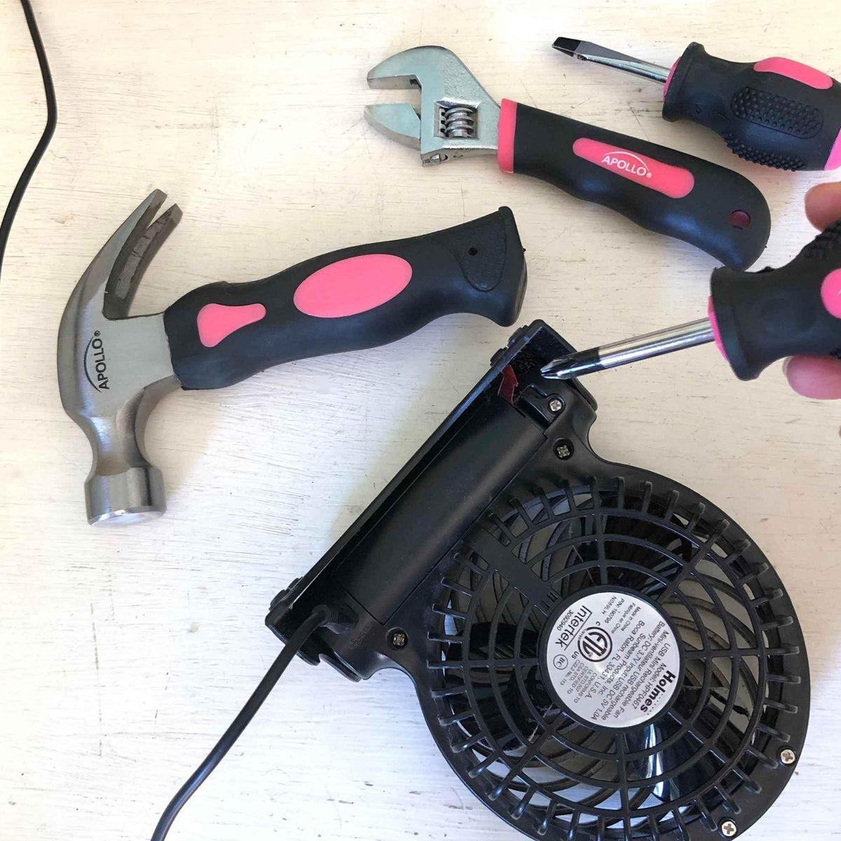 Four Piece Stubby Tool Set - Pink- DT0240P Pink Tool Kit by Apollo Tools