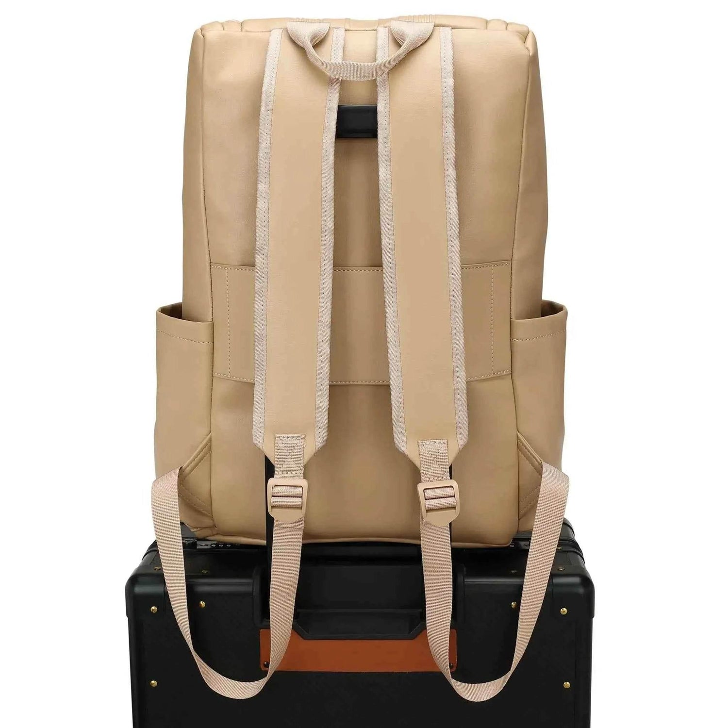 Roamer 22L Vegan Leather Backpack - GiFTiFY