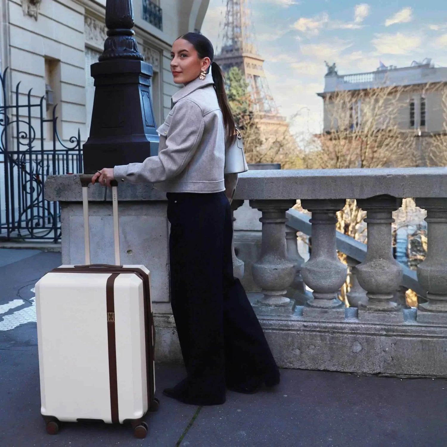 Luxe Journey Retro Luggage Set - GiFTiFY