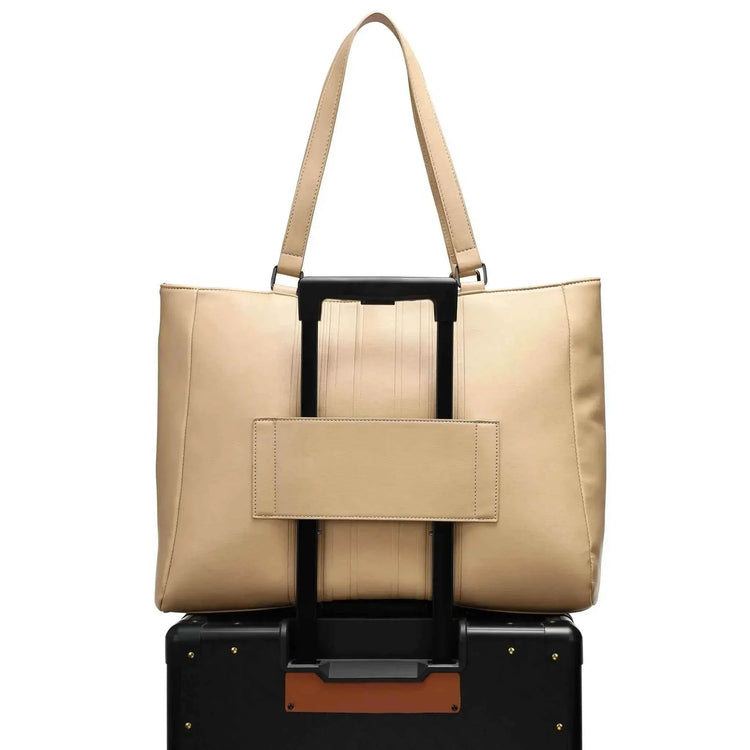 Roamer 24L Vegan Leather Weekender Tote Bag - GiFTiFY