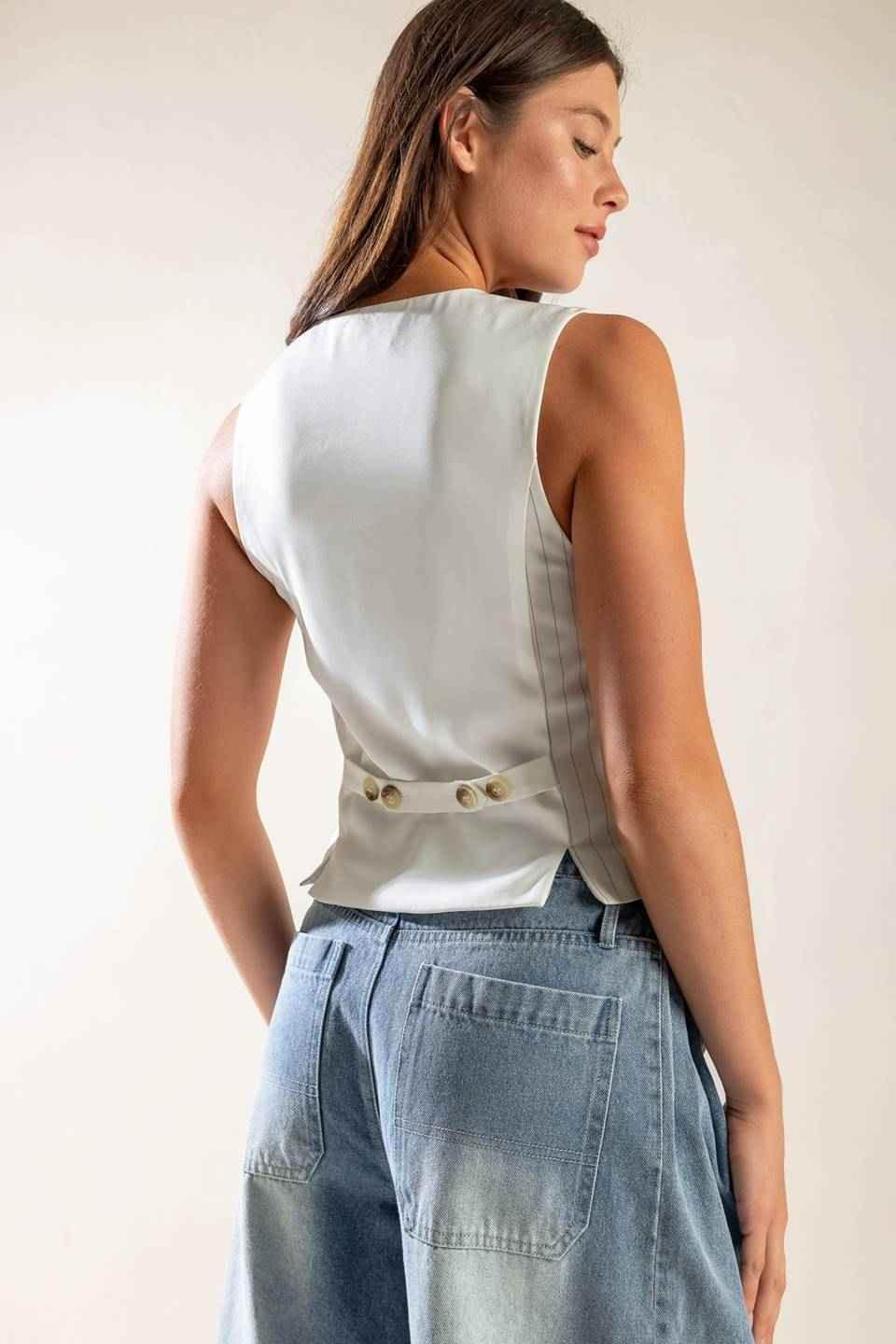 DINNER DATE WOVEN VEST - GiFTiFY