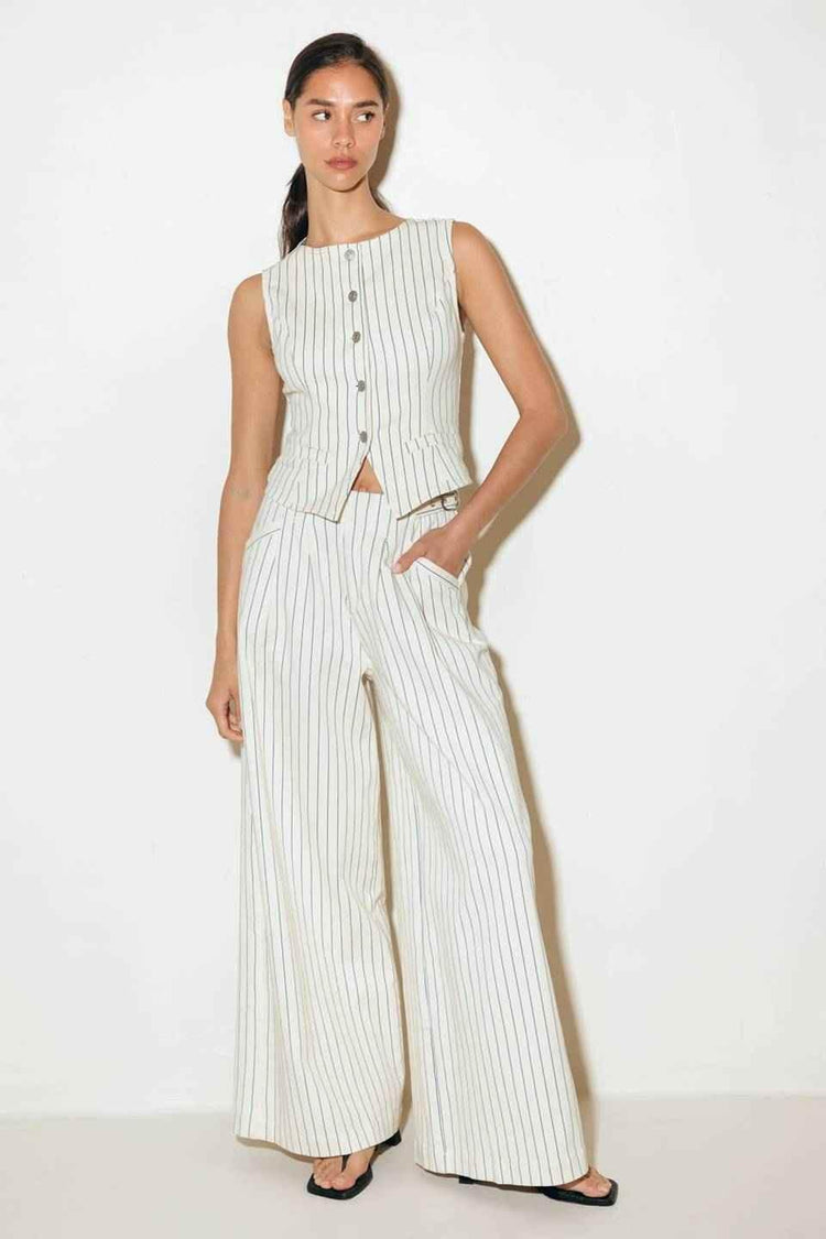 COFFEE RUN STRIPED WOVEN VEST - GiFTiFY