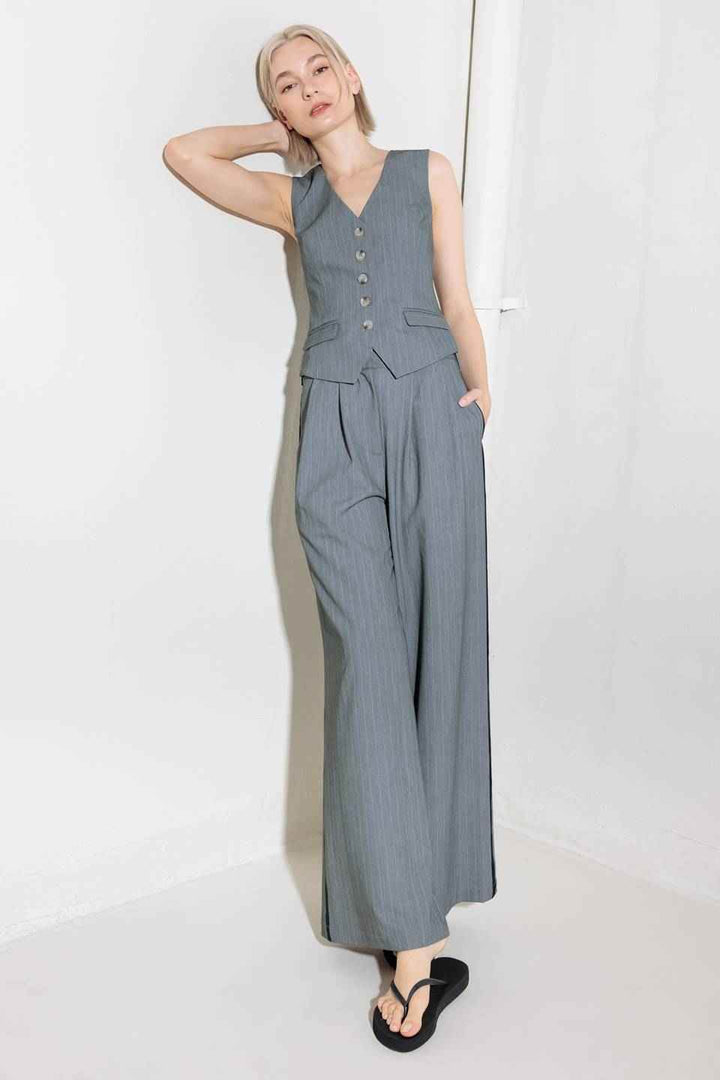 SMILE BRIGHT IN GREY WOVEN VEST - GiFTiFY
