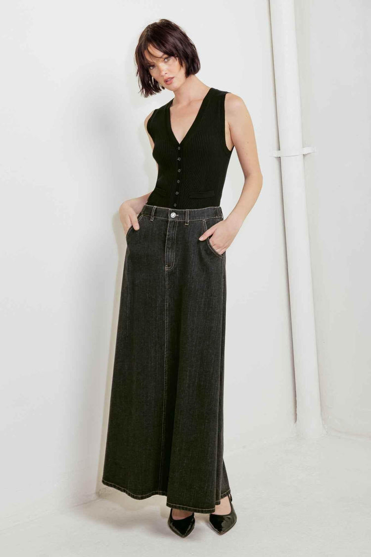 TRADING SECRETS DENIM SKIRT - GiFTiFY