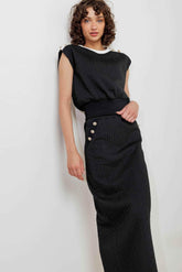 URBAN LUXE COMMAND KNIT MIDI SKIRT - GiFTiFY